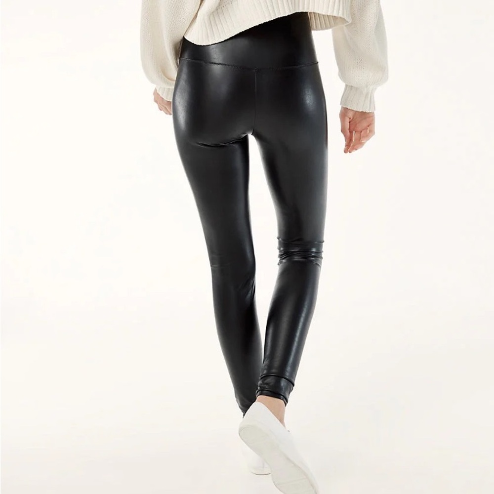 Wilfred Aritzia Daria Leggings Size XS